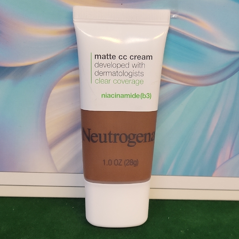 Neutrogena Matte CC Cream with Niacinamide - Sienna 10.0 New Sealed Tube